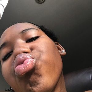 Meet your Posher, Semajah